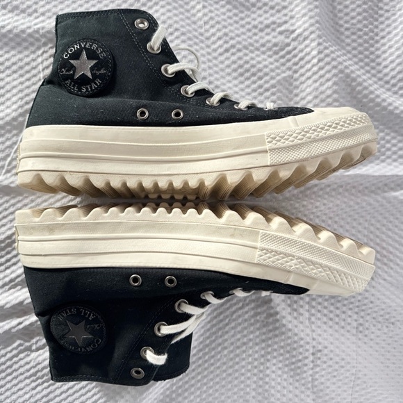 Converse All Star Chuck Taylor Lift Ripple Black and Cream High-Top Sneakers 10 - Picture 8 of 10
